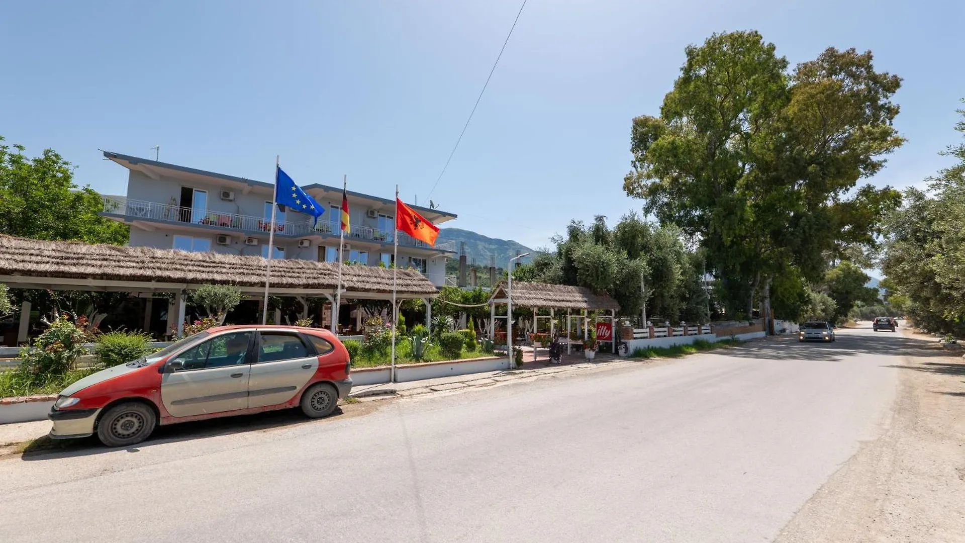 Hotel Nika Radhime