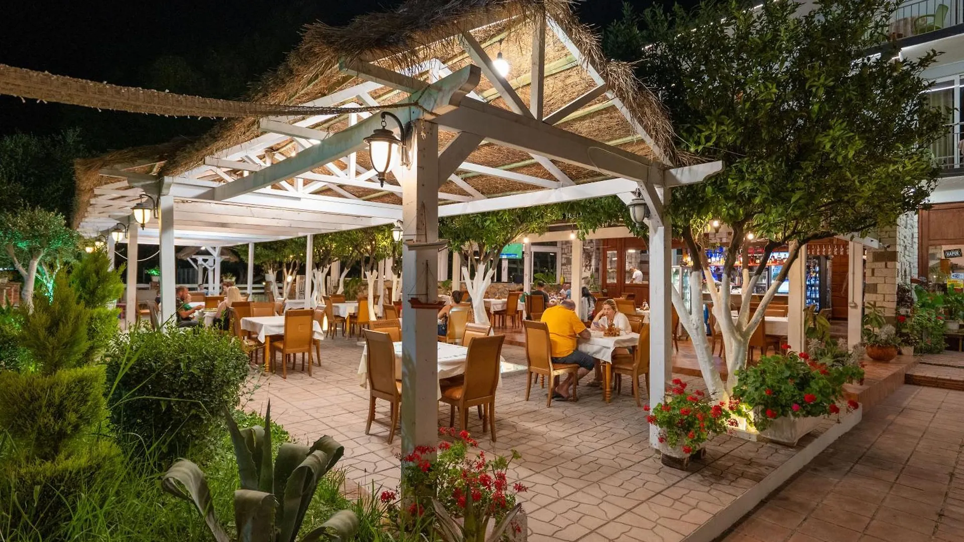 Hotel Nika Radhime Albania