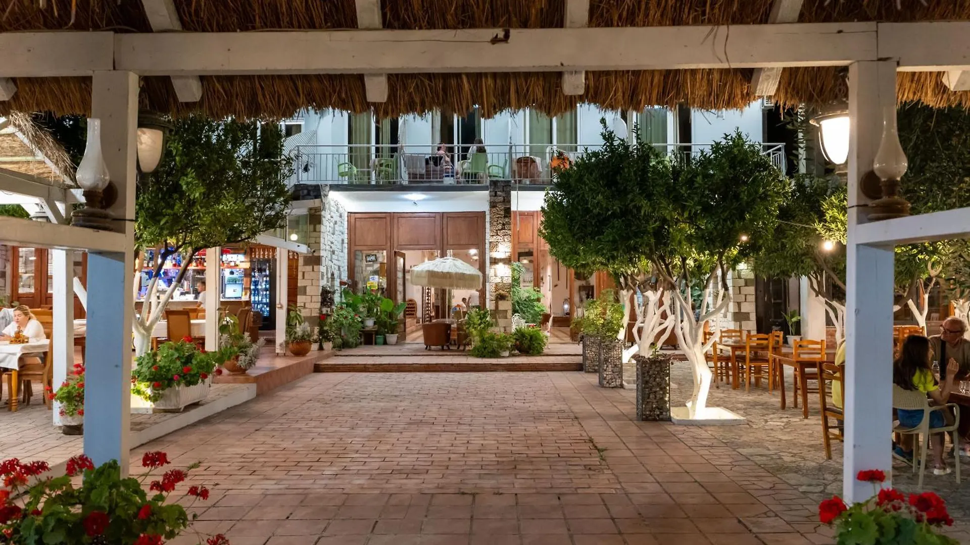 Hotel Nika Radhime